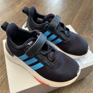 ***SOLD***Adidas Racer TR21 Toddler